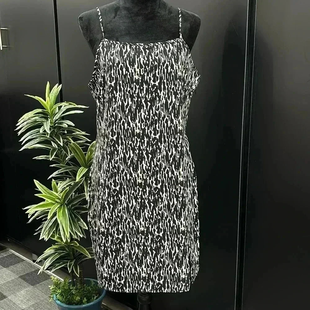 Noisy May Clara front slit,adjust spaghetti strap,lined,side zip,square neck